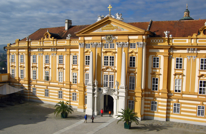 Entrance to main courtyard