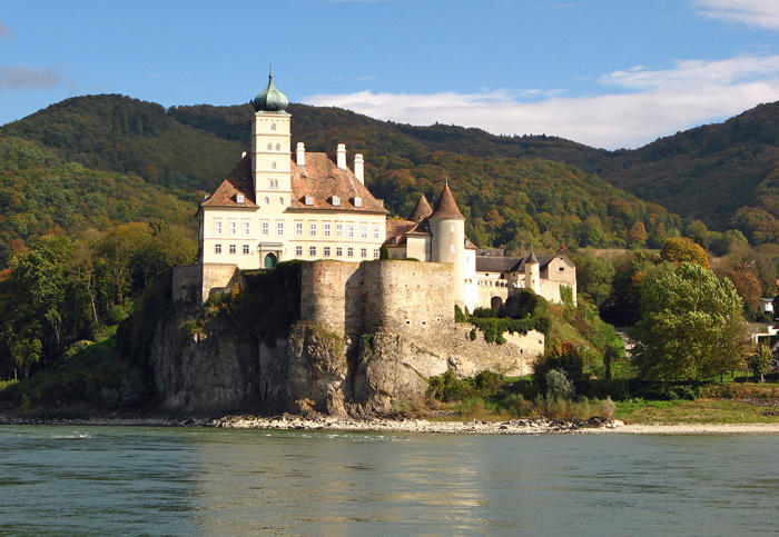 Twelfth century Castle Schonbuhel