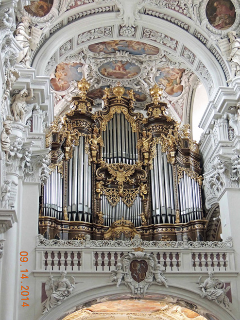 World's largest Cathedral organ