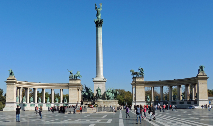 Heroes' Square