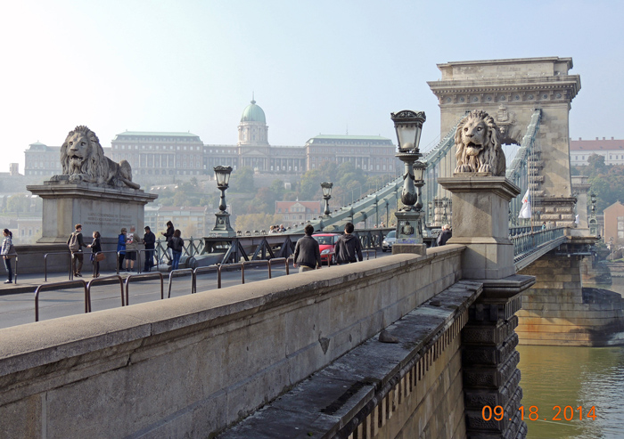 The Chain Bridge with Royal Palace behind