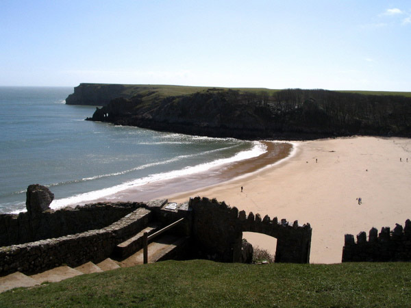 Approaching Barafundle Beach