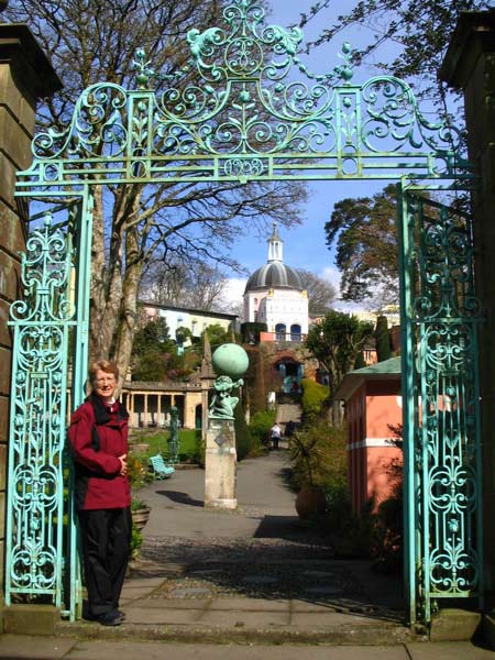 Patty at the gates